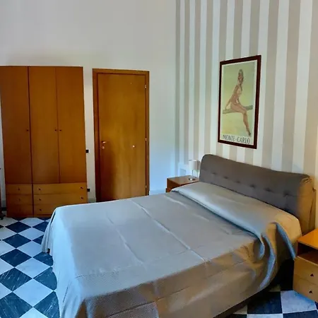 Bed & Breakfast In -livorno - Montenero *