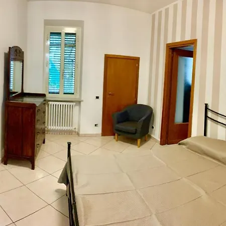 Bed & Breakfast In -livorno - Montenero